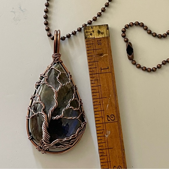 ARTISAN Labradorite Copper Wire Wrapped Tree of Life Pendant Necklace - Picture 13 of 13